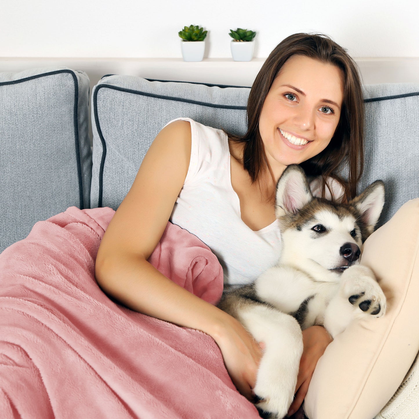 PETMAKER 50x60-Inch Waterproof Dog Blanket, Pink