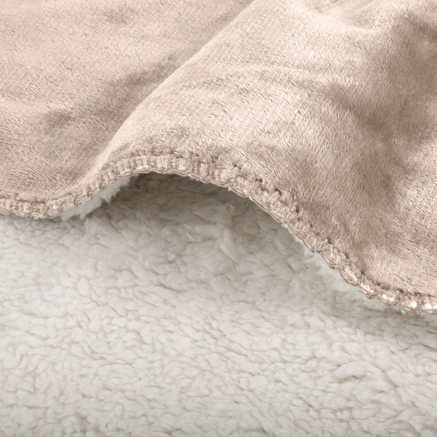 PETMAKER 60x70-Inch Waterproof Dog Blanket, Tan