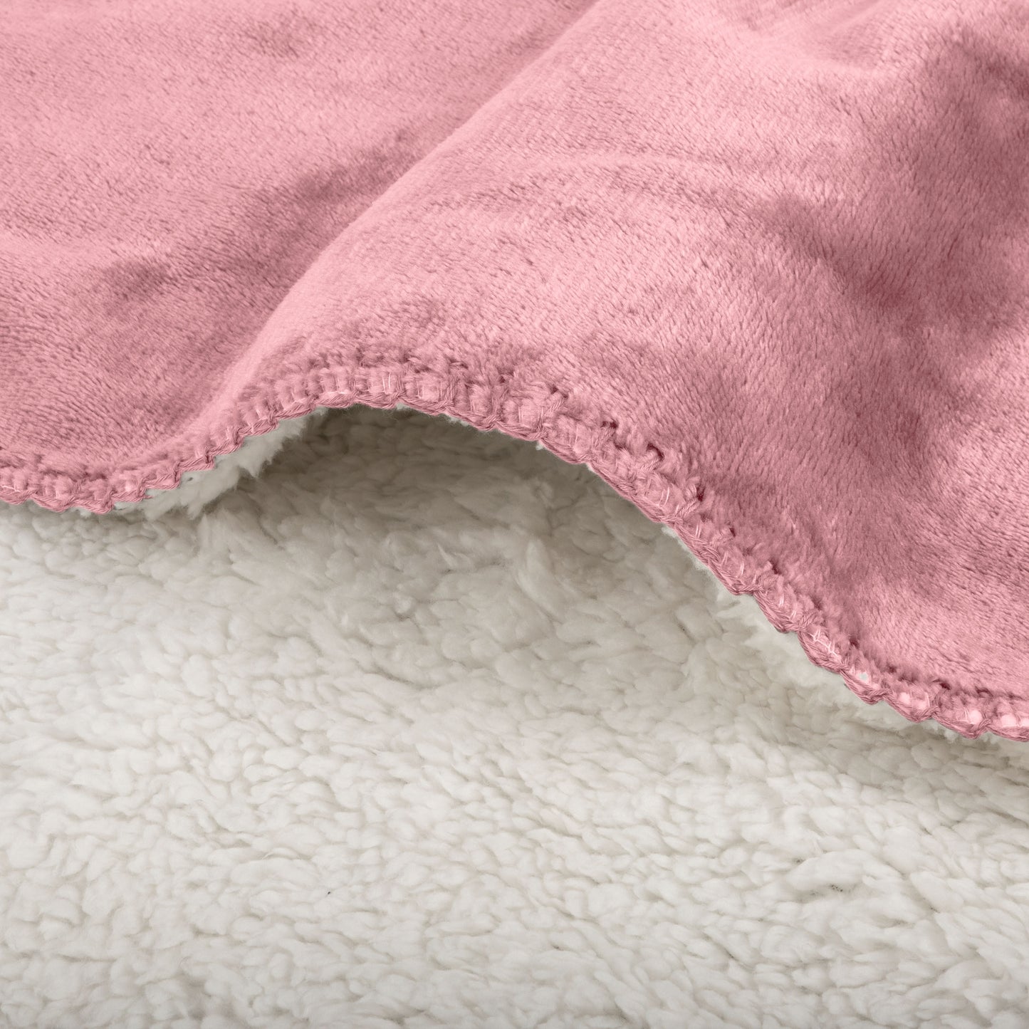 PETMAKER 50x60-Inch Waterproof Dog Blanket, Pink