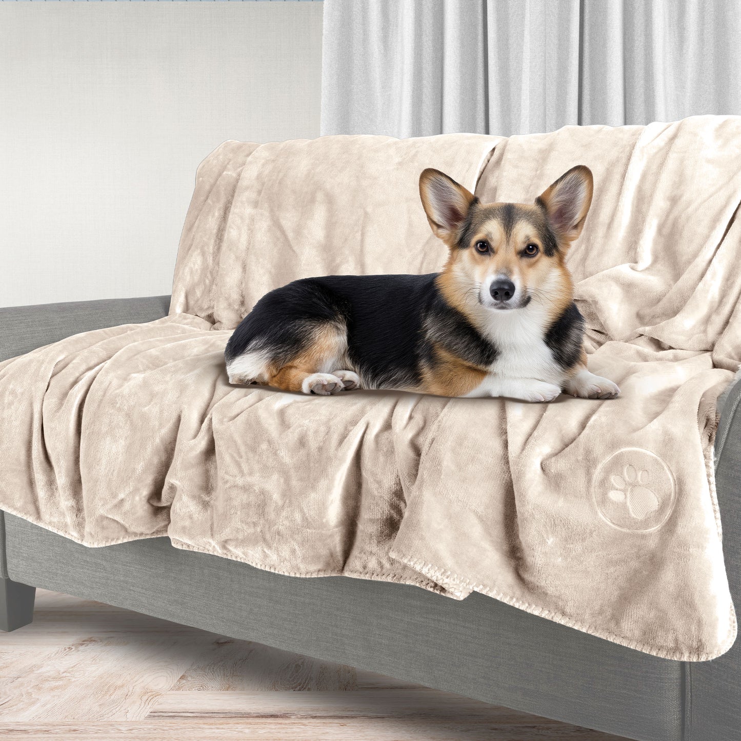 PETMAKER 50x60-Inch Waterproof Dog Blanket, Cream